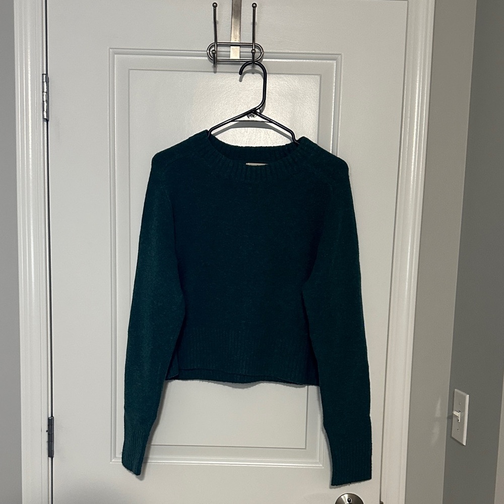 Universal Thread Forest Green Crew Neck Sweater
